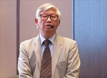 GS Nguyễn Gia Khánh: 'Nhiều cha mẹ thấy con gầy là khẳng định thiếu cân'